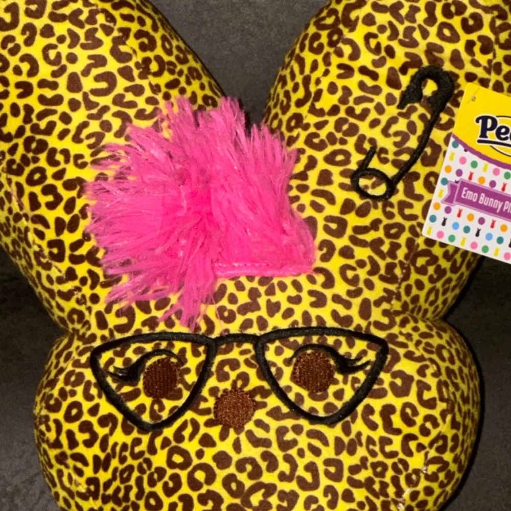 2025 Peeps EASTER BUNNY 15" LEOPARD PRINT Emo Punk Rock Rabbit Plush NEW + Tag - Picture 3 of 11